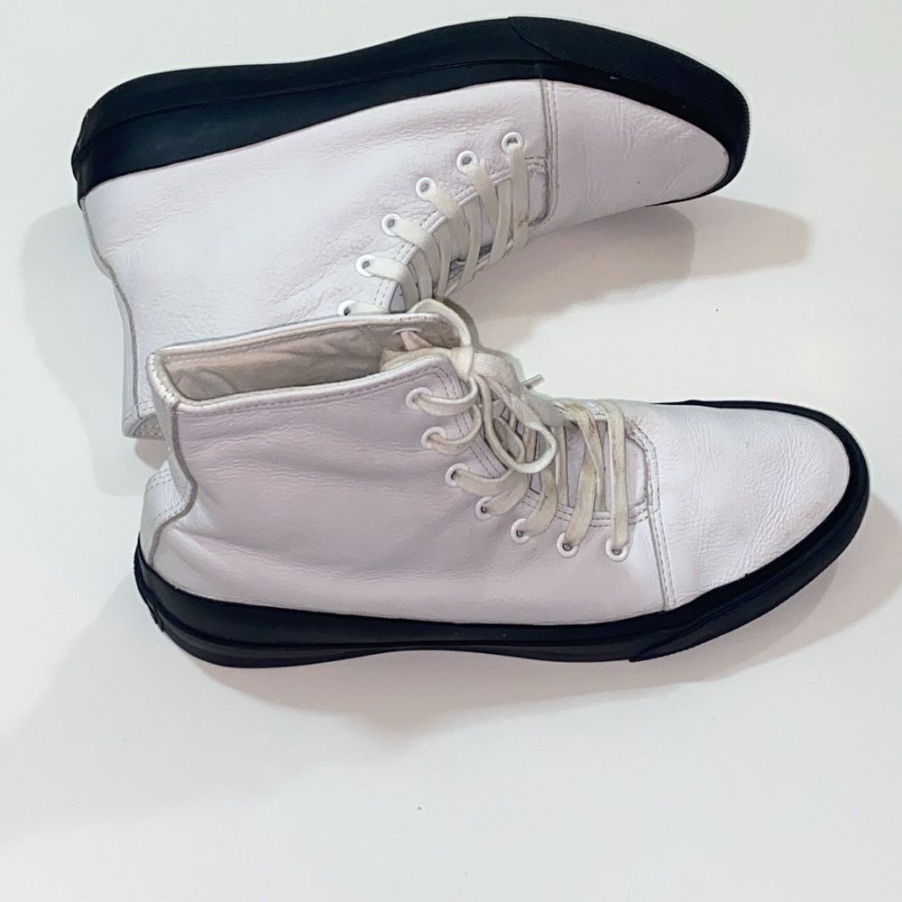 Converse Leather Upper White High-Top Sneakers Unisex Shoes 11 Men 9